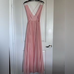 Fame and Partners Beautiful open back dress